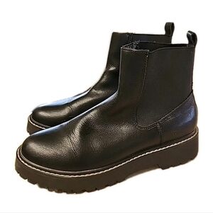 DV by Dolce Vita Lobera Chelsea Boot in Black Women's Size 8